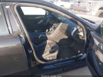 BMW 2021 BMW M8 GRAN COUPE 2021 4.4 Benzyna 617KM, zdjęcie 6