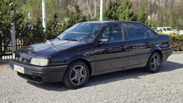 Volkswagen Passat B3 Sedan 1.8 90KM 1990 Volkswagen Passat Pierwszy wlasciciel, Samochod dyskoteka - zobacz zdjecia, zdjęcie 7