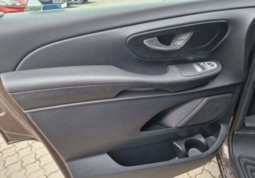 Mercedes Klasa V W447 Ekstra Długi 2.1 V220 d 163KM 2017 Mercedes-Benz Klasa V 2,2 diesel 163KM6 osobowyAutomax4x4Salon PLASO1 wlas, zdjęcie 28