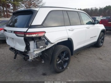 Jeep Grand Cherokee V 2023 Jeep Grand Cherokee 2023 Jeep Grand Cherokee Altitude 4x4 3.6 Benzyna 293KM, zdjęcie 4