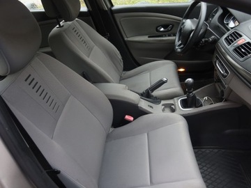 Renault Megane III Hatchback 1.9 dCi 130KM 2009 Renault Megane 1.9 dCi, Klima, Klimatronic, zdjęcie 8