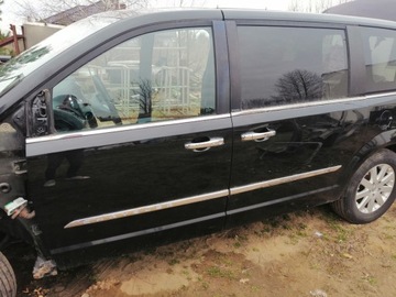 CHRYSLER TOWN COUNTRY DVEŘE