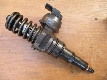 VW SEAT SKODA AUDI 1.9 TDI 105 л.с. НАСОС-ИНЖЕКТОР 038130073AG