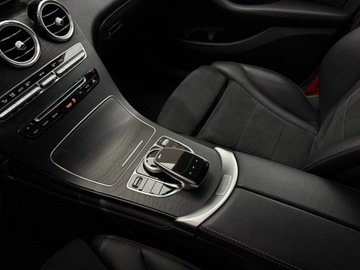Mercedes GLC C253 SUV 2.1 220 d 170KM 2018 Mercedes-Benz GLC 220 4Matic AMG Line / Kamera cof, zdjęcie 25