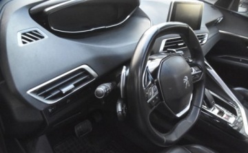 Peugeot 3008 II Crossover 1.2 PureTech 130KM 2019 Peugeot 3008 Peugeot 3008 Automat Benzyna Bogata Wersja 1.2 Benzyna 130KM, zdjęcie 15