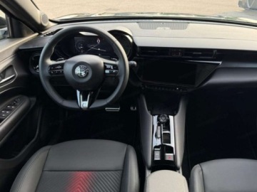 Alfa Romeo Junior SUV 1.2 Hybrid 145KM 2026 ALFA ROMEO Junior Ibrida Suv 1.2 (145KM) 2026, zdjęcie 13