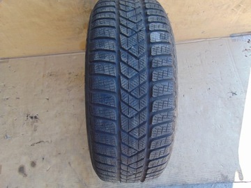 OPONA ZIMOWA PIRELLI SOTTOZERO 3 225/50R18