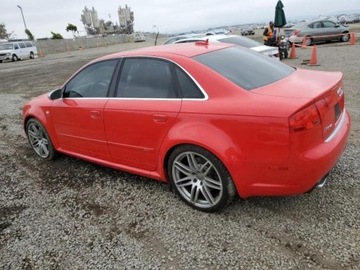 Audi A4 B8 2007 Audi RS4 Limousine 2007 Audi RS 4 4dr Sdn 4.2 Benzyna 420KM, zdjęcie 2
