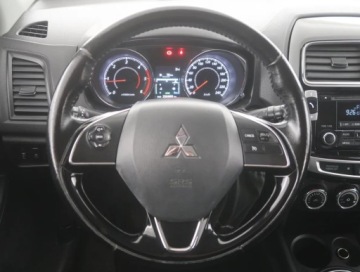 Mitsubishi ASX I SUV Facelifting 2015 1.6 DI-D 114KM 2015 Mitsubishi ASX 1.6 DI-D, Salon Polska, Serwis ASO, zdjęcie 14