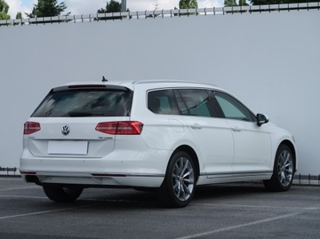 Volkswagen Passat B8 Variant 1.8 TSI BlueMotion Technology 180KM 2016 VW Passat 1.8 TSI, Salon Polska, Serwis ASO, zdjęcie 4