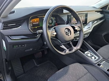 Skoda Octavia IV Scout 2.0 TSI 190KM 2021 Skoda Octavia 2.0 TSI 4x4 Style, Matrix, Panorama, ACC, Ambiente 2.0 190KM, zdjęcie 26