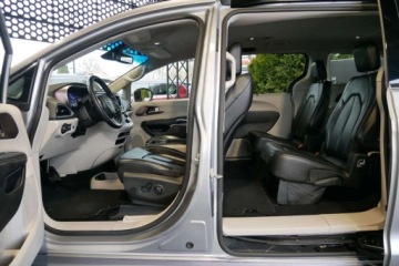 Chrysler Pacifica II 2020 Chrysler Pacifica Touring L 3.6L Pentastar V6 287KM StowN Go S Kamera 7os, zdjęcie 7