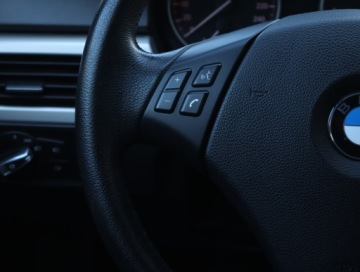 BMW Seria 3 E90-91-92-93 Limuzyna E90 320i 170KM 2010 BMW 3 320 i, Serwis ASO, Klima, Klimatronic, zdjęcie 17