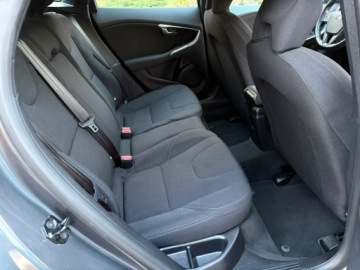 Volvo V40 II Hatchback 1.6 T2 120KM 2013 Volvo V40 1.6 benzyna Xenony Podgrzewane fotele, zdjęcie 15