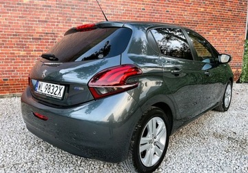 Peugeot 208 I Hatchback 5d Facelifting 1.2 PureTech 82KM 2017 Peugeot 208 Nawigacja Niski Przebieg Alu Gwarancja w cenie Warszawa VRVD, zdjęcie 3