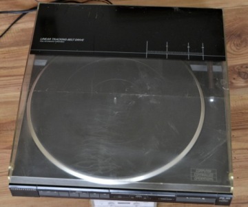 Полностью автоматический тангенциальный проигрыватель Grundig PS 35