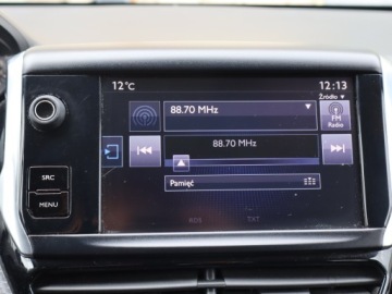 Peugeot 2008 I SUV Facelifting 1.2 PureTech 110KM 2016 Peugeot 2008 1.2 PureTech, Salon Polska, zdjęcie 12