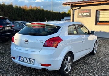 Kia Ceed I Hatchback 5d Facelifting 1.6 CRDi VGT 115KM 2011 Kia Ceed 2011 r. 1.6 Diesel 116KM, zdjęcie 4