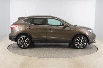 Nissan Qashqai II Crossover 1.6 dCi 130KM 2017 Nissan Qashqai 1.6 dCi, Skóra, Navi, Klima, zdjęcie 5