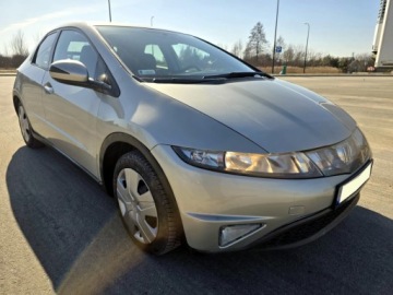 Honda Civic VIII Hatchback 5d 1.4 i 83KM 2007 HONDA CIVIC UFO 1.4 B+LPG Sekwencja – 83KM - KAMERA – SUPER STAN - OKAZJA!, zdjęcie 11