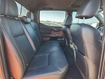 Toyota Tacoma II 2023 Toyota Tacoma Double Cab 2023 3.5 Benzyna 278KM, zdjęcie 10