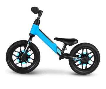 Поездка на беговеле на Qplay Spark Blue