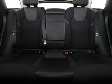 Volvo XC60 II 2019 Volvo XC 60 mHEV 4x4 automat full LED półskóra, zdjęcie 17