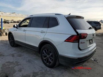 Volkswagen Tiguan II 2023 Volkswagen Tiguan 2023 r., 2,0L od ubezpieczalni 2.0 Benzyna 184KM, zdjęcie 3