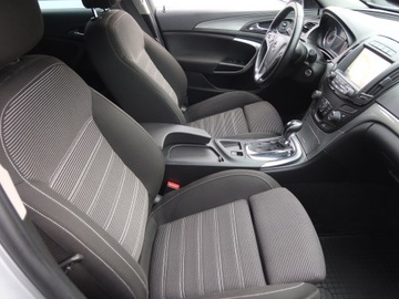 Opel Insignia I Hatchback Facelifting 1.6 CDTI Ecotec 136KM 2015 Opel Insignia 1.6 CDTI, Automat, Navi, Klima, zdjęcie 8