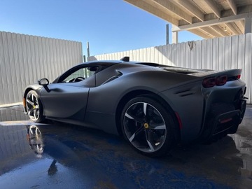 Ferrari 2023 Ferrari SF90 Stradale 4.0l 2023 4.0 Hybryda 986KM, zdjęcie 1