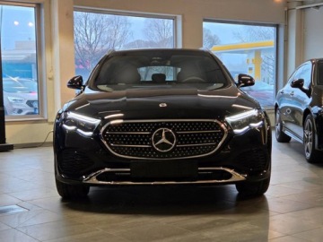 Mercedes Klasa E W214 All-Terrain 2.0 220d 197KM 2025 E Klasa 220 d 4-Matic All-Terrain Avantgarde Estate 2.0 (197KM) 2025, zdjęcie 1