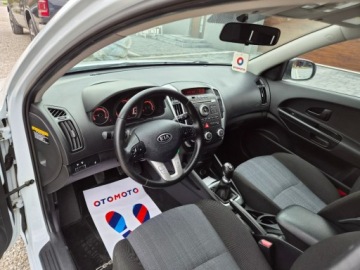 Kia Ceed I Hatchback 5d Facelifting 1.6 CRDi VGT 115KM 2011 Kia Ceed 2011 Sliczna 1.6 CRDI z Niemiec Zarejestrowana Gwarancja 1.6, zdjęcie 13