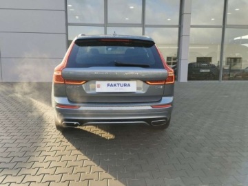 Volvo XC60 II Crossover D4 190KM 2019 Volvo XC 60 Volvo XC60 2.0 Diesel 190KM R-Design Automat FV23 2.0 Diesel, zdjęcie 6