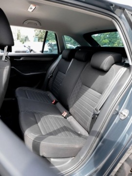 Skoda Rapid II Liftback Facelifting 1.0 TSI 110KM 2017 Skoda RAPID 1.0 TSI Style, 110KM, climatronic, fv Marza Benzyna 110KM, zdjęcie 10