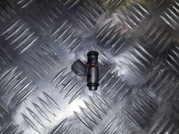 036031G VSTŘIKOVAČE 1.4 16V 55 2004 SEAT LEON (1M1)