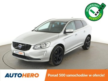 Volvo XC60 I SUV Facelifting 2.0 D3 DRIVE-E 150KM 2015 Volvo XC 60 Ocean Race automat skóra navi kamera