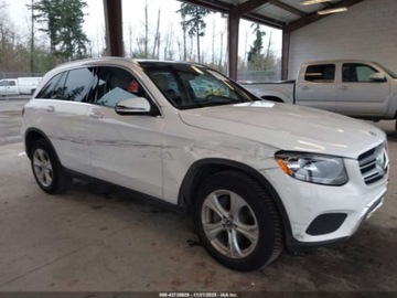 Mercedes GLC C253 2018 Mercedes-Benz GLC 300 4Matic 2018 2.0L 2.0 Benzyna 241KM, zdjęcie 7
