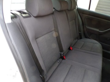 Volkswagen Golf V Hatchback 1.4 i 16V 75KM 2006 Volkswagen Golf 1,4 2006R, zdjęcie 24