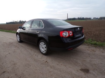 Volkswagen Jetta V 1.6 FSI 115KM 2006 VOLKSWAGEN JETTA 1.6 BENZ ZAMIANA Z NIEMIEC, zdjęcie 5