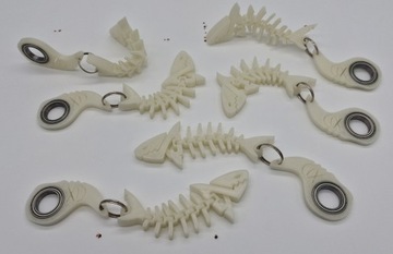 Набор брелоков Keyrambit + Shark KEYSPINNER Светится в темноте Mid Spiner