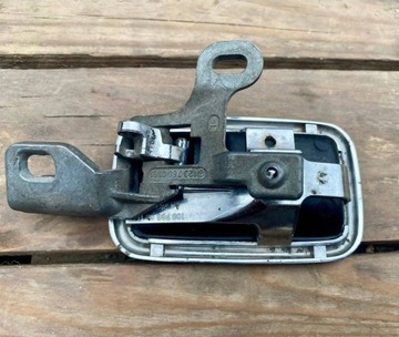 Mercedes-Benz W123 Klamka wewnętrzna lewy przód