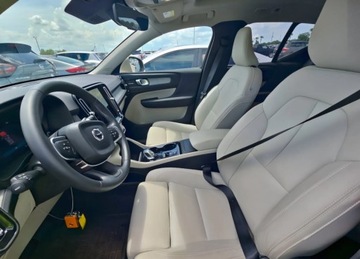 Volvo XC40 Crossover Facelifting 2.0 B5 250KM 2024 Volvo XC40 B5 Ultra Bright Theme, zdjęcie 6