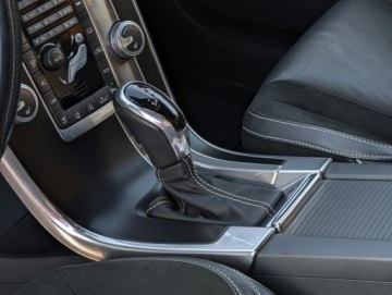 Volvo XC60 I SUV Facelifting 2.0 D4 DRIVE-E 181KM 2014 Volvo XC 60 R-design Navi Alcantara Radar Tempomat Serwis Gwarancja 2.0, zdjęcie 19