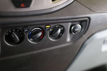 Ford Transit VII 2019 Ford Transit Kombi 310 L2H3 Trend 9 osobowy 2.0 Diesel 130KM, zdjęcie 11