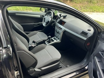 Opel Astra H Hatchback 5d 1.4 TWINPORT ecoFLEX 90KM 2009 Opel Astra GTC Mały Przebieg Opłacony, zdjęcie 6