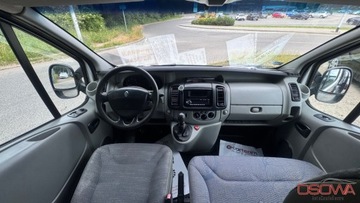 Renault Trafic II Kabina 2.0 dCi 115KM 2010 Renault Trafic long Kamper 2.0dci lozko lodowka kuchenka ,tv 2x markiza z, zdjęcie 32