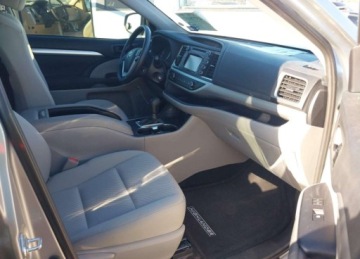 Toyota Highlander II 2019 Toyota Highlander LE, V6, od ubezpieczalni 3.5 Benzyna 295KM, zdjęcie 10