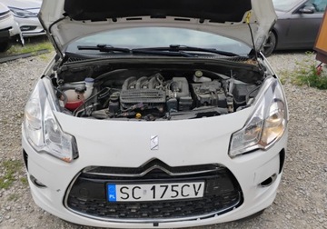 DS 3 2014 Citroen DS3 2014r, 1.2 Benzyna. Uszkodzony przod. Jezdzi 1.2 Benzyna, zdjęcie 4