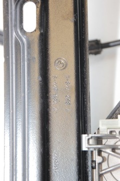 BMW F32 F33 F82 F83 ZVEDÁK SKEL PRAVÝ 7281624
