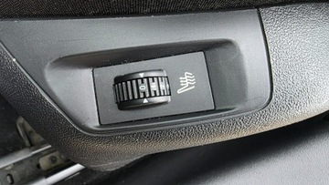 Citroen C5 III Tourer 2.0 HDi FAP 140KM 2011 Citroen C5 climatronic, zdjęcie 17